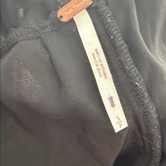 Free People Chic Black Velvet Jumpsuit size small - Picture 9 of 10